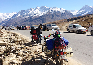 北インド　スピティ谷　バイク　チベット