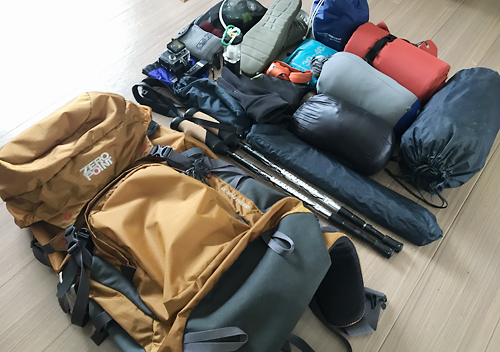 ３５Lのバックパックに雲取山テント泊の荷物と道具をパッキングする方法
