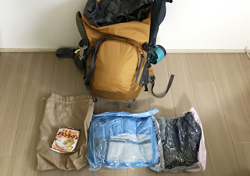 ３５Lのバックパックに雲取山テント泊の荷物と道具をパッキングする方法