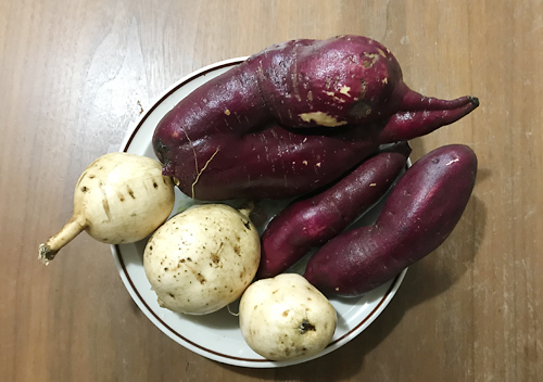 スーパーで購入したサツマイモ・マロンゴールドの収穫