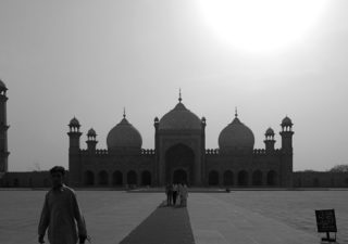【パキスタン／イスラマバード】イスラム圏を旅する.１～インド国境を越えパキスタンへ入国～