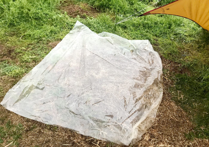 【テント用グランドシート】農業用マルチビニールで代用。しかも薄くて軽い！