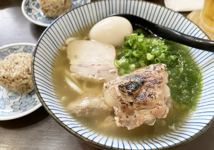 外房グルメ・磯遊びスポット／タイドプール（潮溜まり）で小魚を捕まえる＆観察／おすすめの綺麗な海岸／勝浦・鴨川