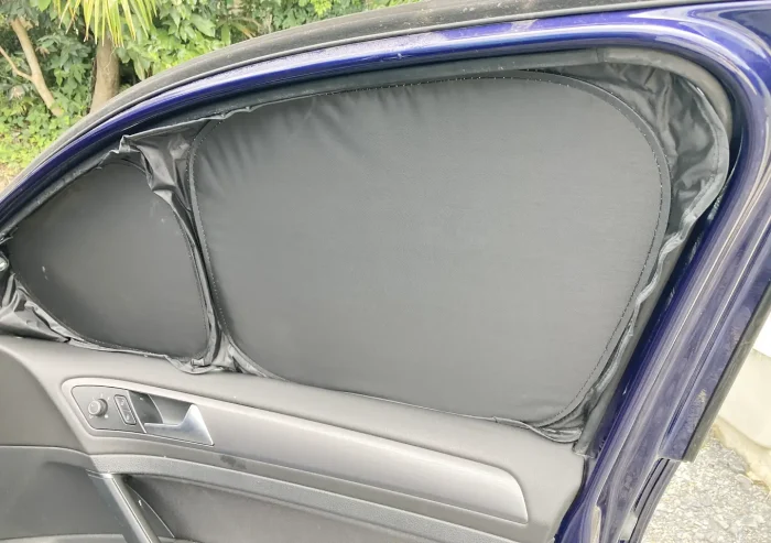 フォルクスワーゲン・ゴルフ７にゴルフ８用のサンシェードを取り付けてみた／適合／窓サイズは同じ？／VWgolf7/CAR SUNSHADE／車中泊用カーテン／夏車内の暑さ対策／フルスモーク／カーフィルム