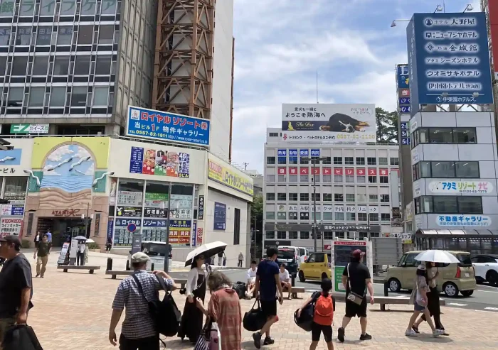 熱海駅前／穴場コインロッカーの場所／混雑時に便利／第一ビルATAMIX／荷物一時預け場所